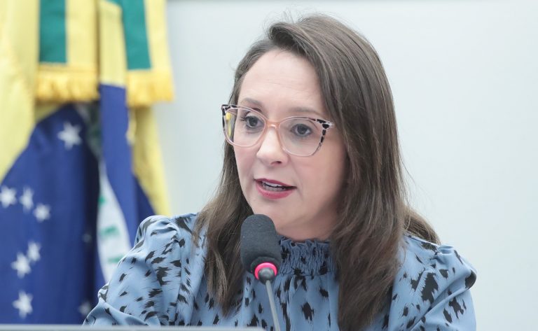 Comissão aprova gratuidade de Justiça para mulheres em situação de violência doméstica