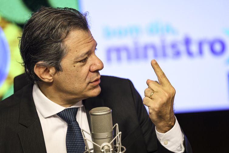 Projeto do IR enfrentará debate para aprovar contrapartida, diz Haddad