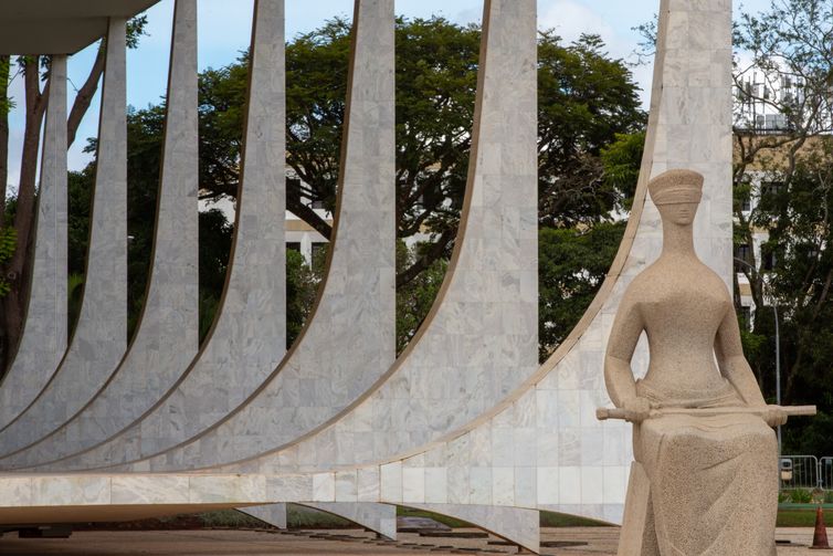 STF já recebeu defesas de 17 dos 34 denunciados por golpe de Estado